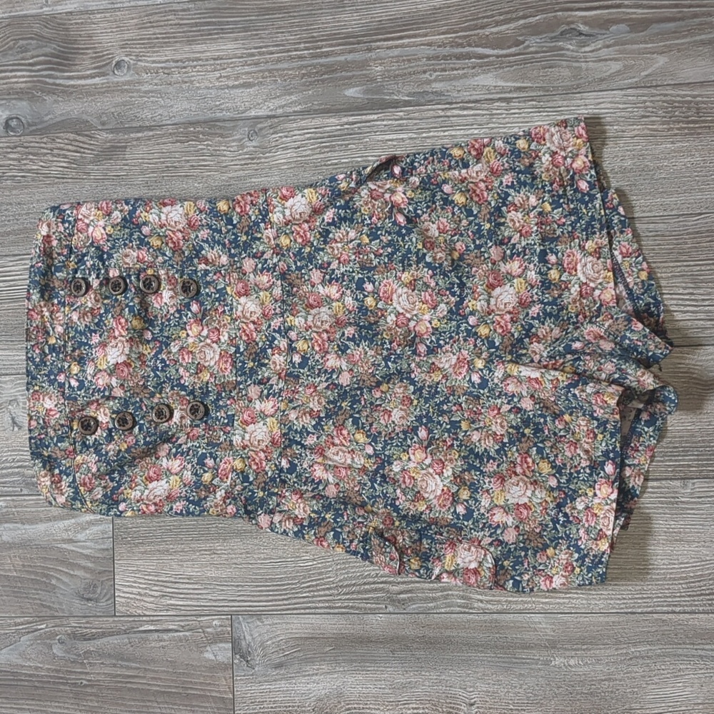 INTRO Floral Sleeveless Romper Medium